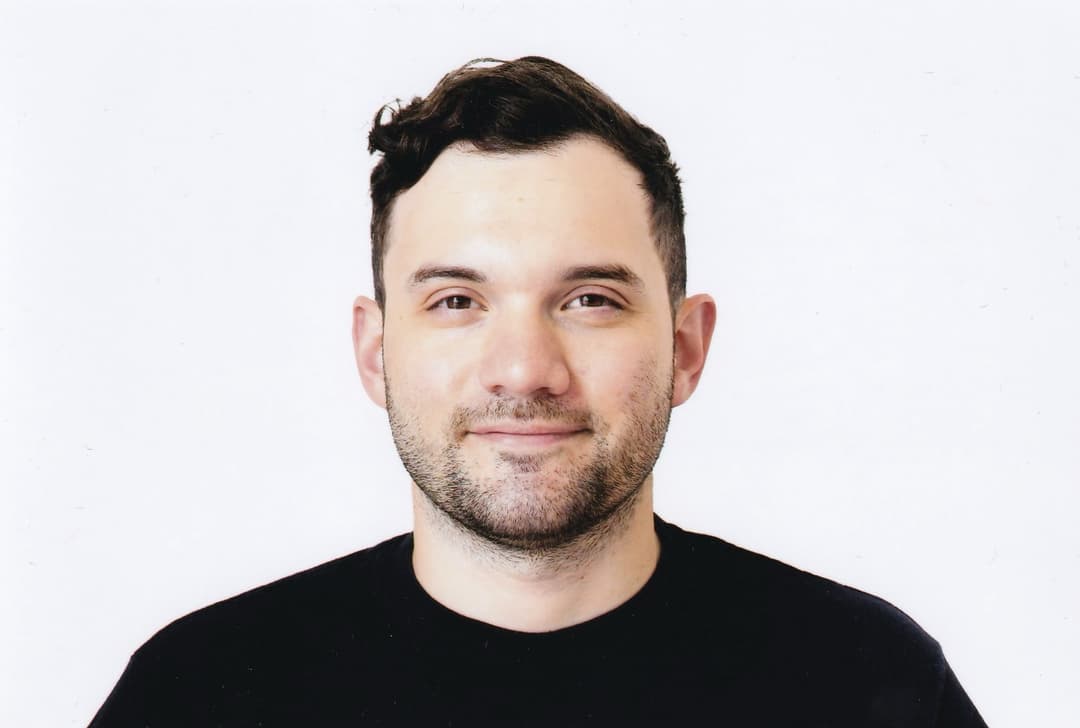 a profile picture of me, Jonathan Tsikniadopoulos